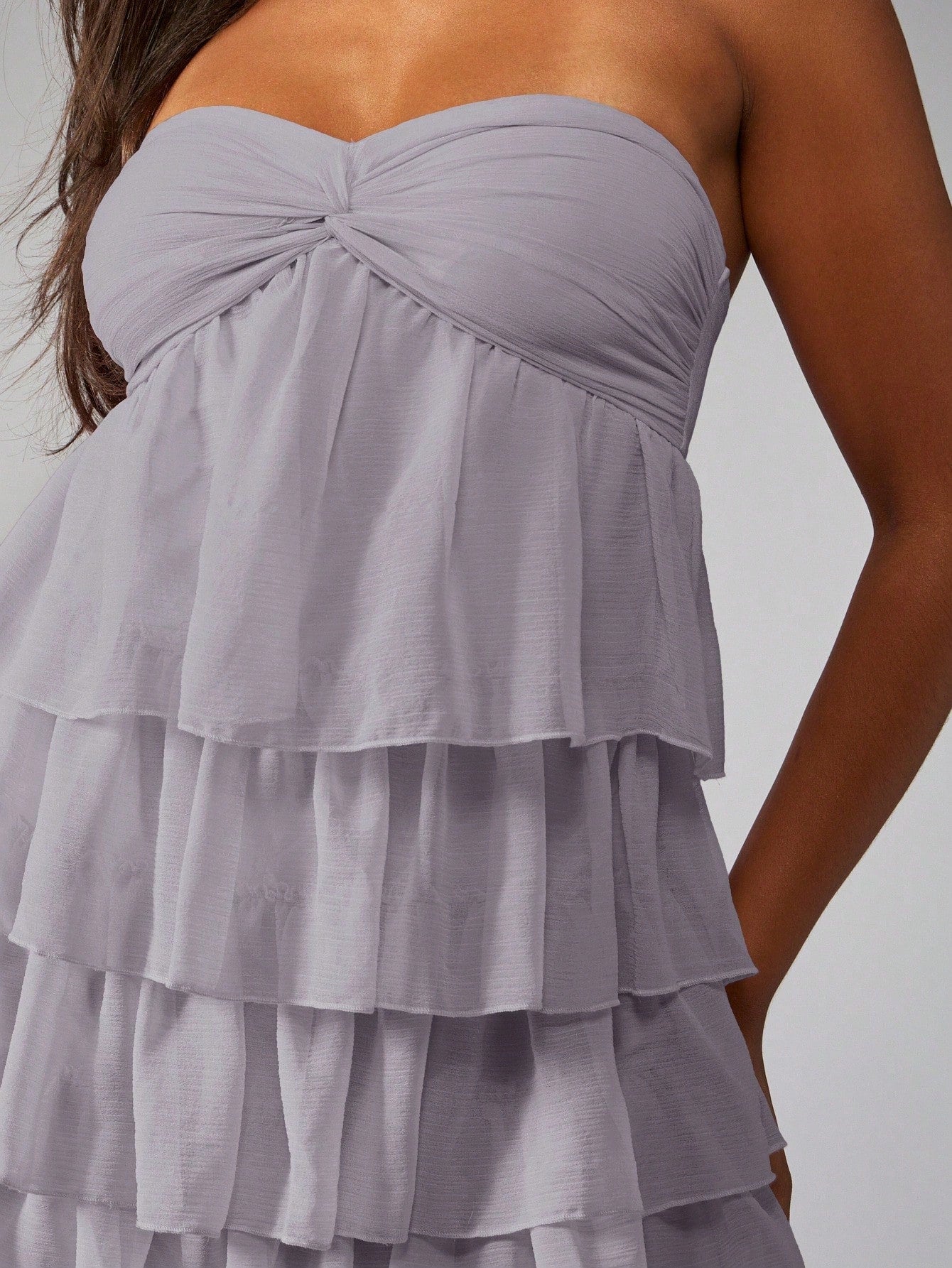 Vestido Babados
